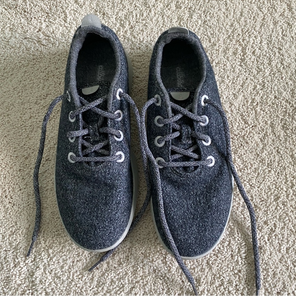 Women’s wool runners allbirds size 10, like new